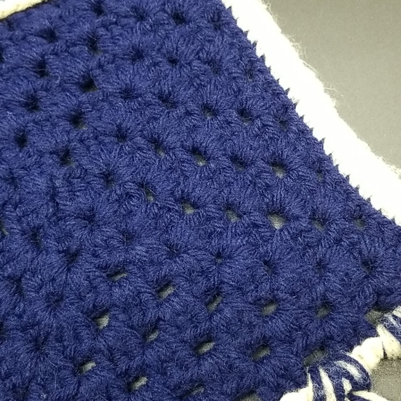 2 Vintage Handmade Crocheted Scarves with Tassels - Picture 13 of 14